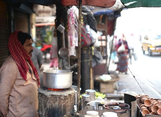 চায়ের দোকানের সুলুক সন্ধান