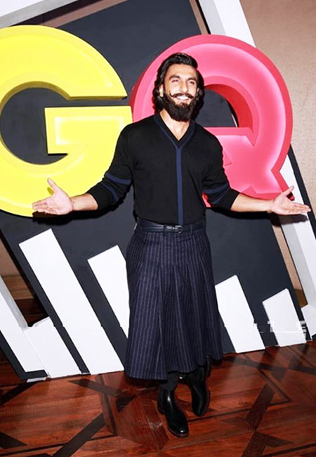 2. His obsession with skirts… Deepika are you even listening?