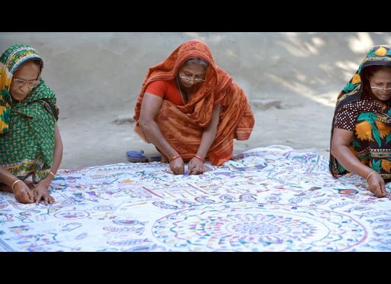 পুরনো শাড়ি নতুন হয়ে উঠে শীতের কাঁথায়-বঙ্গনারীর শিল্পকলা