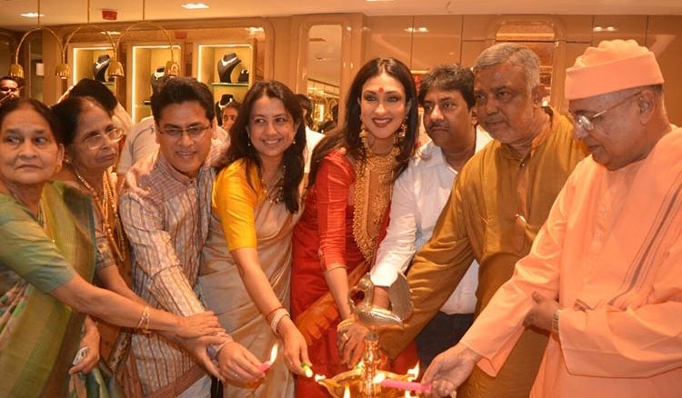 Rituparna Sengupta inaugurates newest store of Shyam Sundar Co. Jewellers