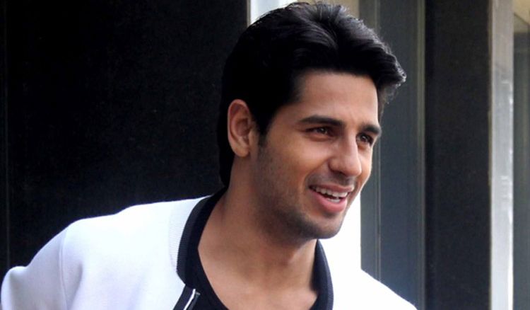 Sidharth Malhotra plays Vikram Batra