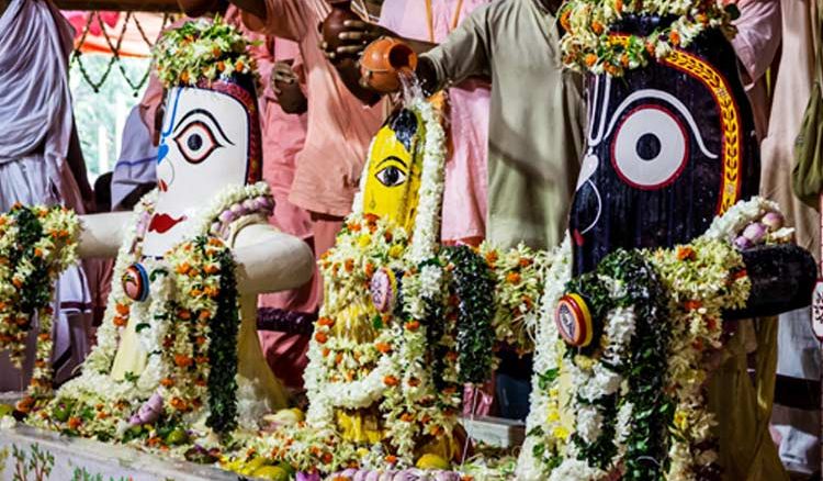 Make a way for Lord Jagannath at Mayapur