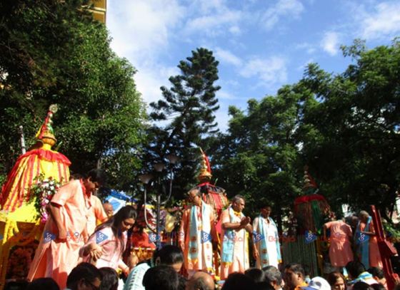 সল্ট লেকের বাসিন্দাদের জগন্নাথ রথযাত্রা উদযাপন