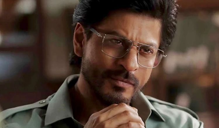 Not ‘selfless enough’ to become a politician: SRK