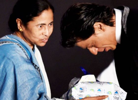 CM Mamata Banerjee wishes Shah Rukh Khan on his birthday CM Mamata Banerjee wishes Shah Rukh Khan on his birthday