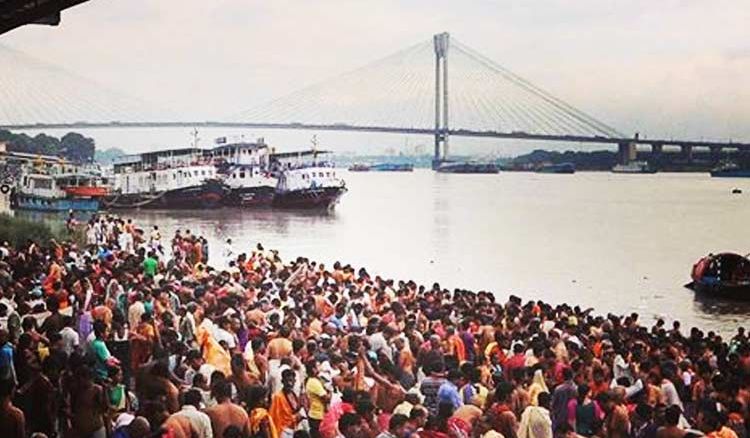 Kolkata will have Changing room in ghats during chhat puja.