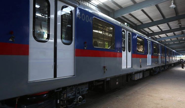 Mid night metro service at Christmas