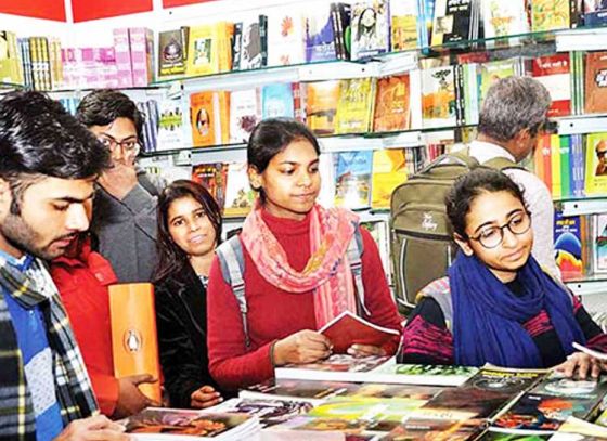 MAKAUT installs open library at Book Fair