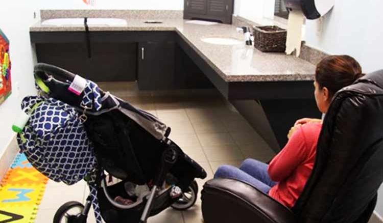 Nursing rooms now mandatory in malls