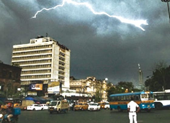 Cyclone Vayu to delay monsoon’s arrival in Bengal