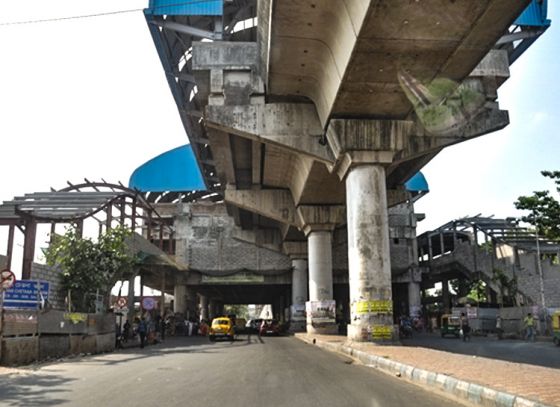 No extra exits for two E-W metro stations?