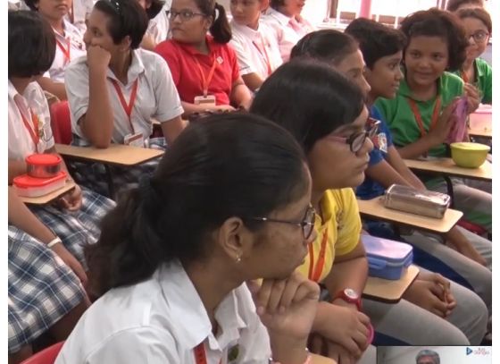 মহাদেবী বিড়লা স্কুলে 'ইস্কুলে বায়োস্কোপ'