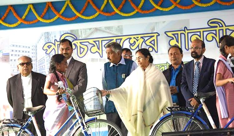 Now Kolkata students to get an alternative to project Sabuj Saathi