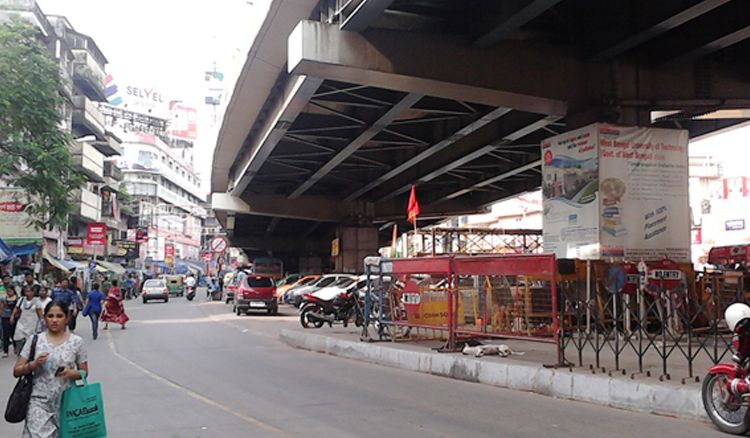 New flyover between Quest and Gariahat