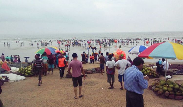 Anti-plastic campaign in Digha