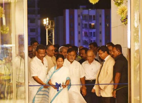 CM inaugurates convention centre in Digha