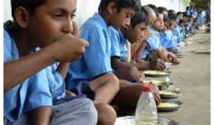 School hires 12 mother to cook mid day meal for the children