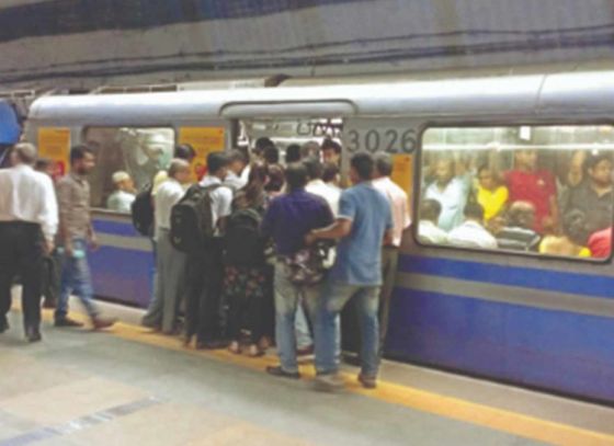 Kolkata Metro to tackle rush