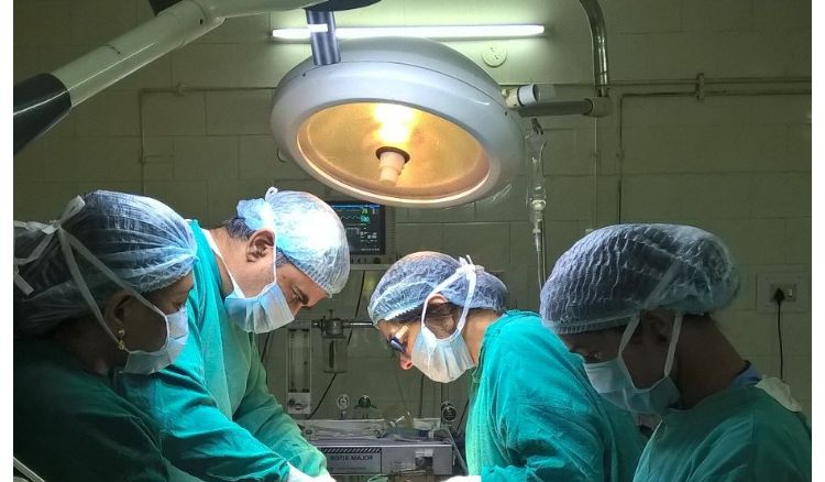 A patient admitted to hospital with kidney weighting 7.4 kg