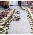ভগবানের সাথে বনভোজনে মাতলেন ভক্তরা