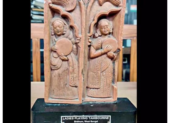 ঊনবিংশ শতকের টেরাকোটার মূর্তি পাওয়া গেল সল্ট লেকে