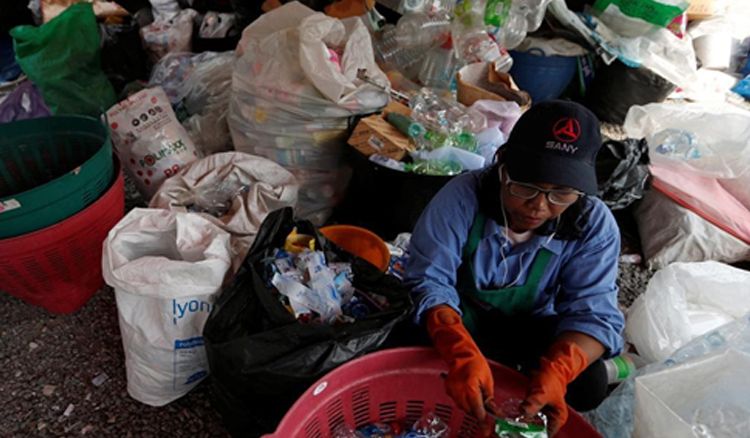 Recycling plastics to robes