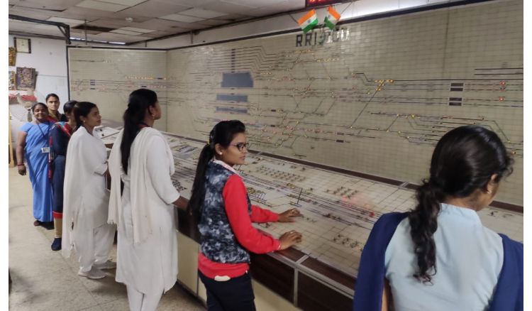 Goods train between Ratlam and Godhara was run by an all women crew