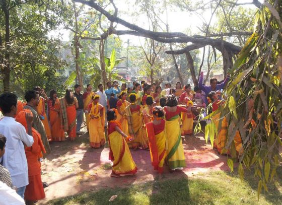 পুরনো শান্তিনিকেতনে বসন্ত উৎসব