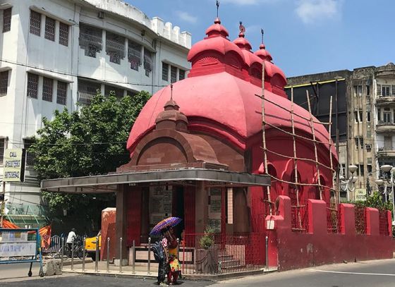 কলকাতার ইতিহাসের সাক্ষী লাল মন্দির