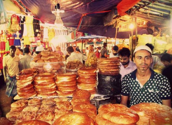 বৈচিত্রের কলকাতার বিচিত্র খাওয়া দাওয়া