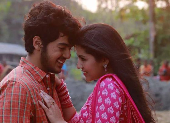 'প্রথম বারের প্রথম দেখা'য় আর্য-ঋত্বিকা