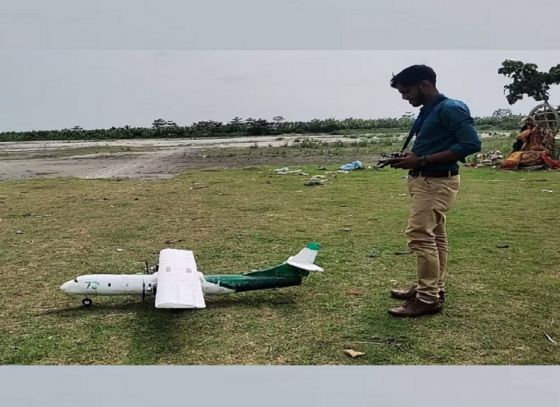 কোচবিহারের শুভঙ্করের রিমোট কন্ট্রোল প্লেন দেখে মুগ্ধ সকলে!