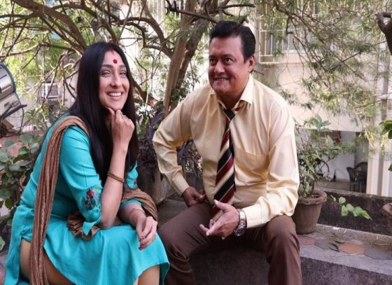 ‘দত্তা’-র পর দ্বিতীয় ছবির দিকে এগোচ্ছে পরিচালক নির্মল চক্রবর্তী সাথে রয়েছেন ঋতুপর্ণা সেনগুপ্ত