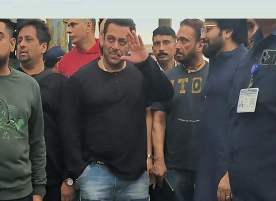 Salman Khan Touches Down Kolkata On Sharp Morning To Attend KIFF Opening Ceremony