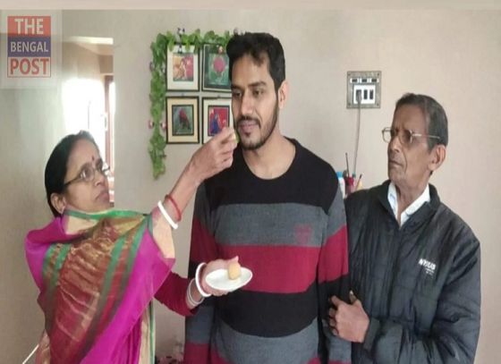 বহুবার ব্যর্থ হয়েও হাল ছাড়েনি, ইউপিএসসিতে ‘সপ্তম’ স্থান অর্জন করলেন জঙ্গলমহলের পার্থ করণ