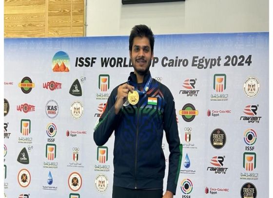 Indian Shooter Divyansh Panwar Sets World Record Clinching Gold In 10m Air Rifle!