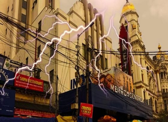 Unexpected Thunder Strikes Mall In Kolkata’s Dharmatala, Panic Grows Among Pedestrians