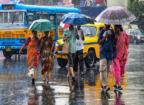 Weather Update In Bengal: আর দু’দিন পরেই বৃষ্টি উধাও হবে দক্ষিণবঙ্গ থেকে, আবারও কী জেলায় জেলায় শুরু হবে তাপপ্রবাহ?