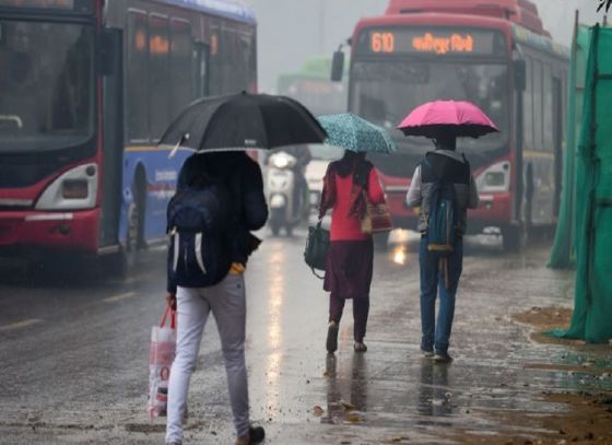 West Bengal Weather Update: বঙ্গোপসাগরে তৈরি হতে পারে নিম্নচাপ, আবারও বৃষ্টির মুখে দক্ষিণবঙ্গ! কি বলছে আবহাওয়া দফতর?