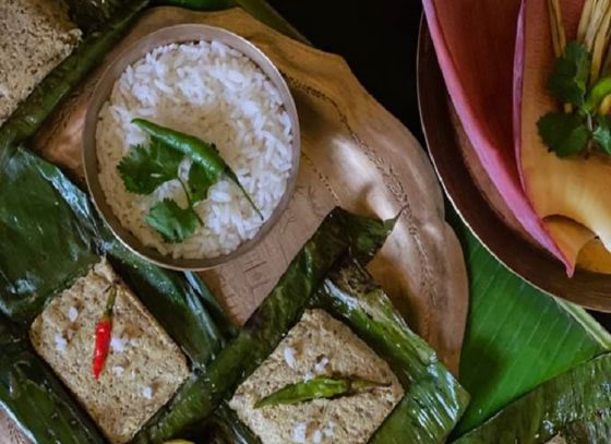 Niramish Paturi Recipe: স্বাদ বদলান নিরামিষ পাতুরির স্বাদে