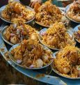 Street Foods in Odisha: ওড়িশার রাস্তায় মুড়ি-মাংস খেয়েছেন কখনও?