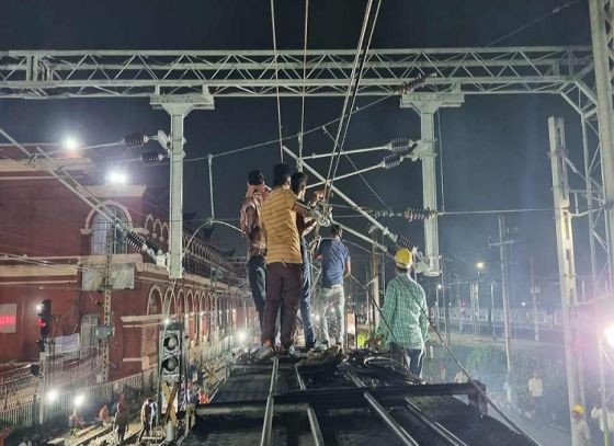 Sealdah Route: Sealdah Division Trains Gets Cancelled On Saturday Too, Problems Faced By Daily Passengers