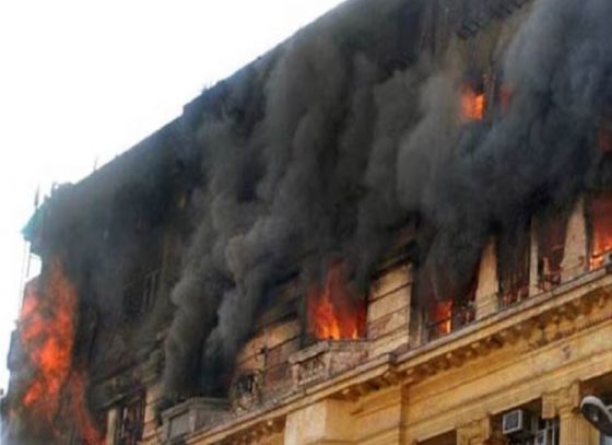 Terrifying Fire Breaks Out At A Restaurant On Park Street Early Tuesday Morning