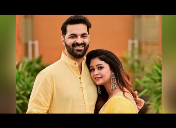 Tollywood Wedding News: বাগদান সারলেন টলিউডের জনপ্রিয় অভিনেত্রী ঋতাভরী চক্রবর্তী, পাত্র কে?