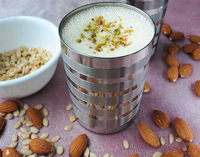 Badam-ki-Sardai-or-Thandai