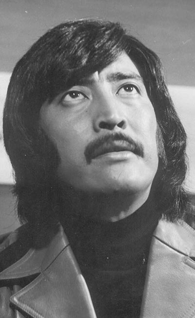 Ginekologik klinikaga spermani topshirayotgan hamshiraning pornografik tasvirlari