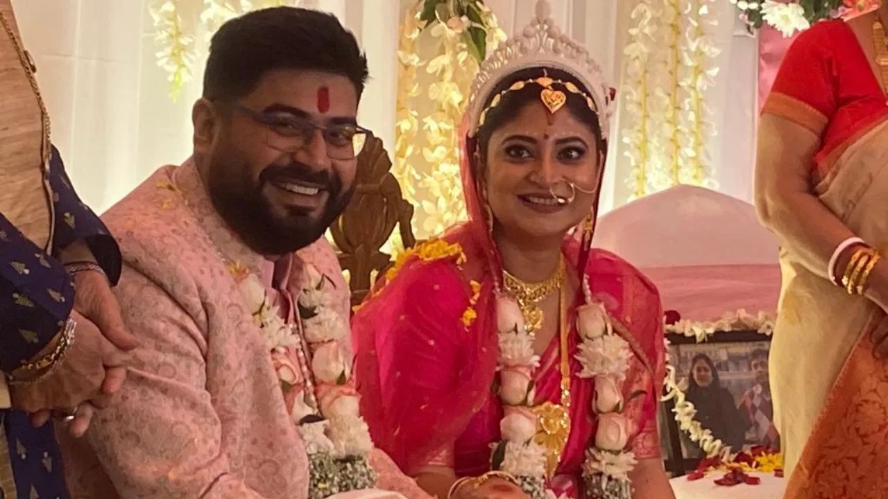 sandipta-sen-marriage-2-_11zon