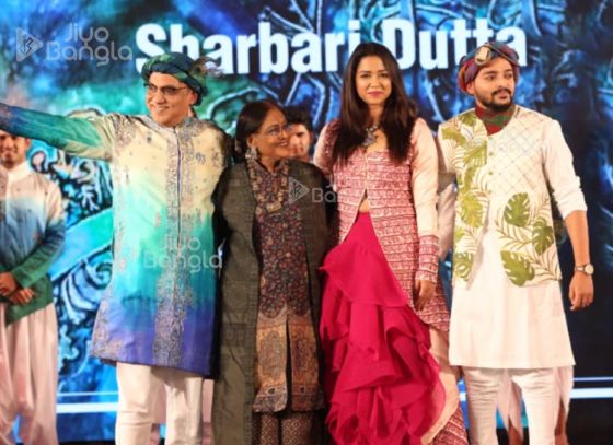 কোন পথে হাঁটলেন তিন তারকা
