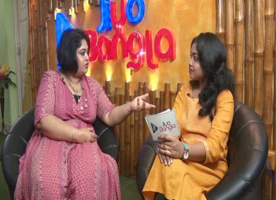 Jiyo Bangla interacts with Dolly Sen