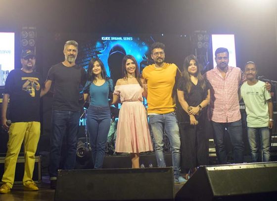 ক্লিকের পর্দায় আসছে 'এনক্রিপটেড'